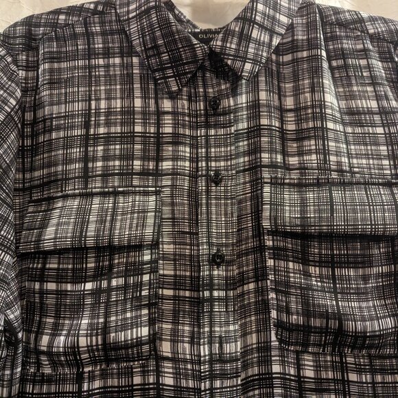 Olivia Investment Size Small (But more like a large) Black/White Blouse - Picture 2 of 14